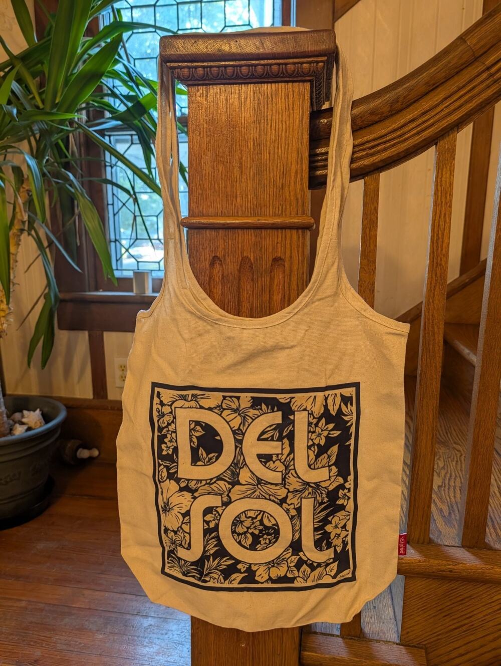 Del Sol Beige Blue Floral Paradise Logo Tote Bag Women’s Casual